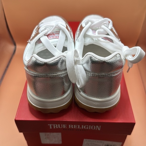 True Religion Women's Karlie Court Sneaker Size 7 New in Box! - Picture 9 of 12